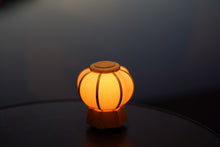 画像をギャラリービューアに読み込む, ゆらぎライト<br>ARARE-あられ-<br>木製/ひのき/美濃和紙<br>雪洞/インテリア照明