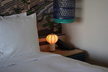 画像をギャラリービューアに読み込む, ゆらぎライト<br>UKIZUKI-浮月-<br>木製/ひのき/美濃和紙<br>雪洞/インテリア照明