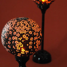 画像をギャラリービューアに読み込む, 雪洞(対)【はなてまり】<br>影絵①/つぼ型<br> 木製/桃の節句/雛人形