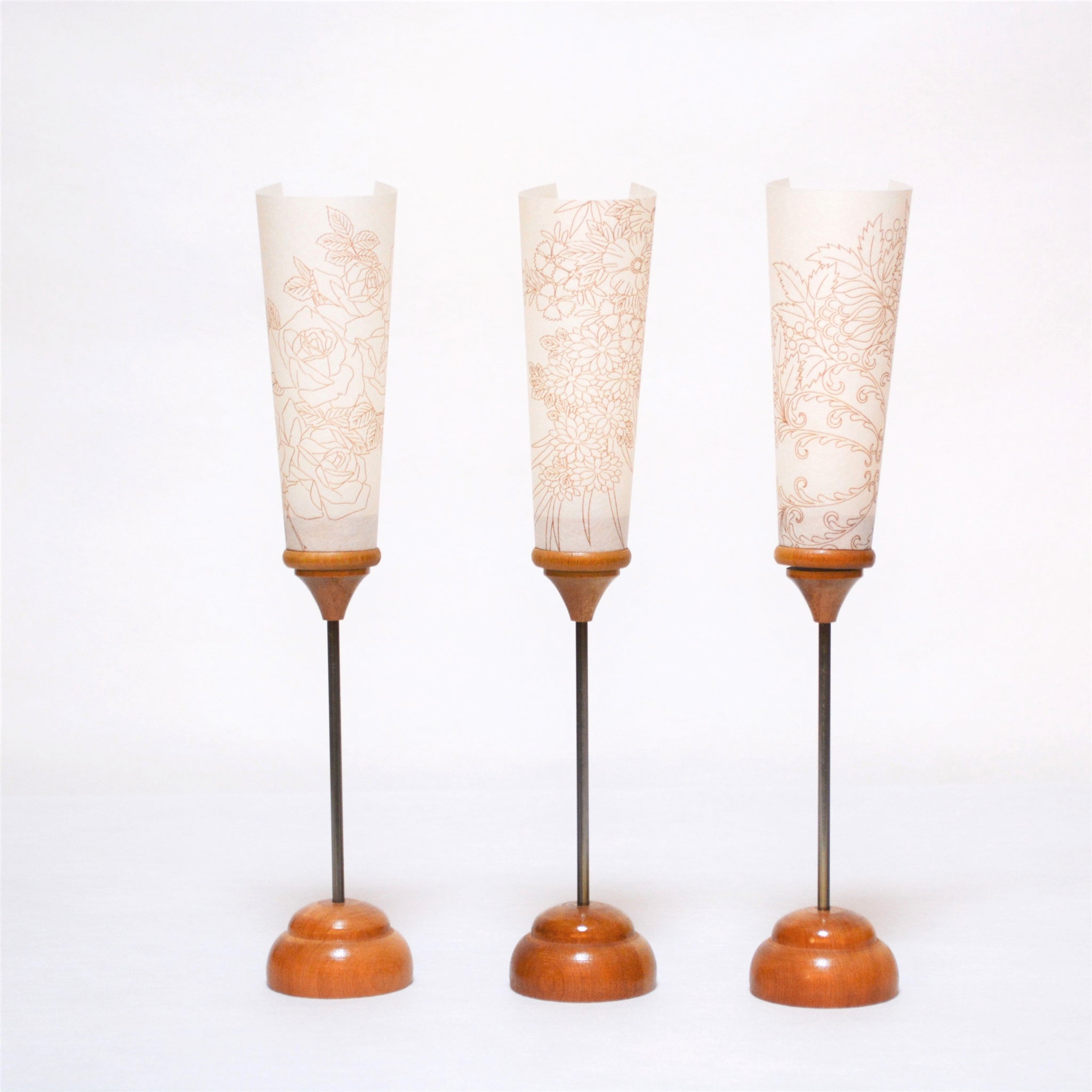 未使用品】短檠 桑塗 菊置上木地 金散らし 高さ29cm ひな人形