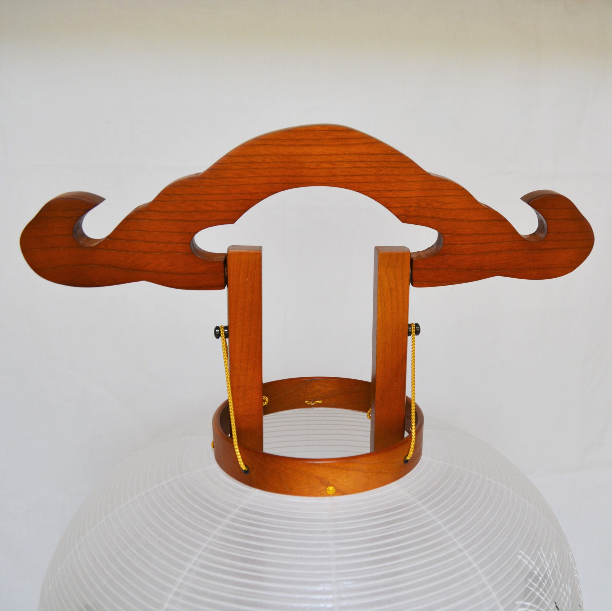 大内行灯 12号 行徳①【左右対】木製けやき 絹二重張／盆提灯／三本脚